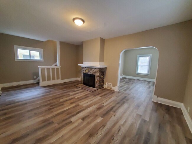 Foto del edificio - COMING SOON!! 506 Denver- large 3 bed house! **PETS OK**