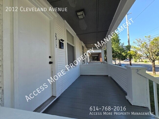 Building Photo - DUPLEX -  3-BED, 1-BATH W/ BASEMENT IN COL...