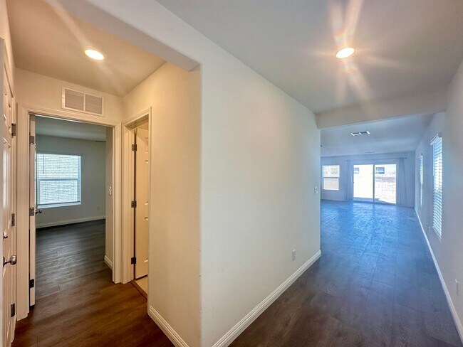 Building Photo - Tustin Russell & Timber Creek