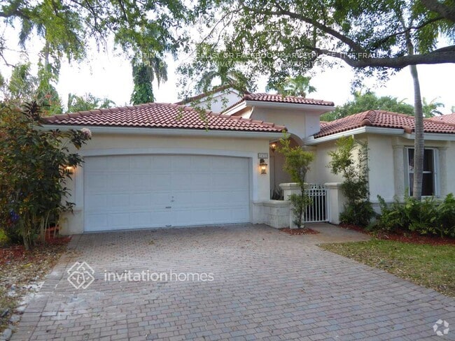 Building Photo - 3432 SW 51st St