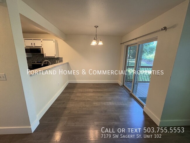 Foto del edificio - 7179 SW Sagert St