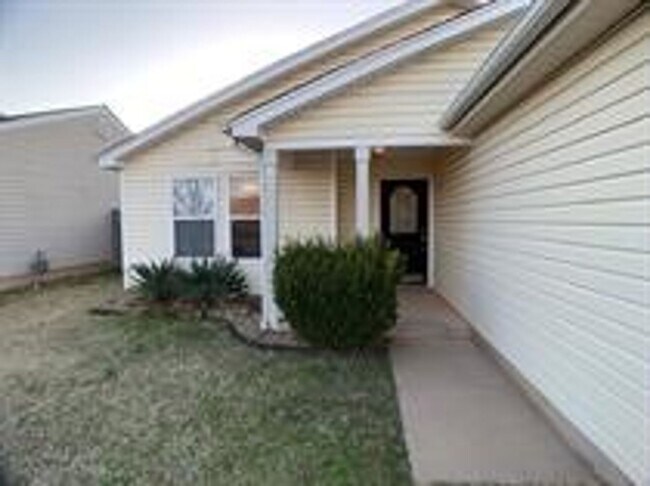 Foto del edificio - 3 Bed 2 Bath House in Edmond