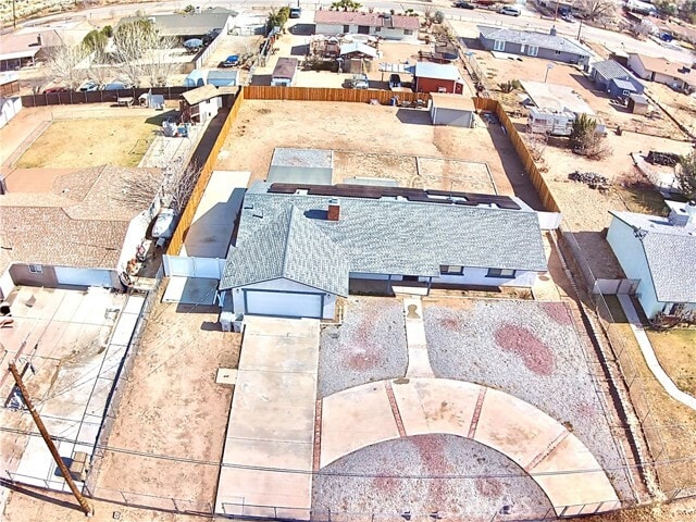 Building Photo - 7795 Oakwood Ave
