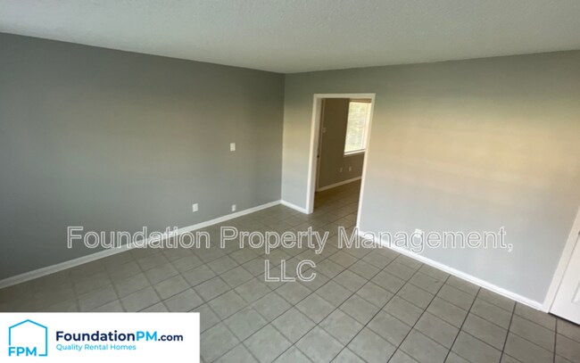 Building Photo - 4455 Westmont Road