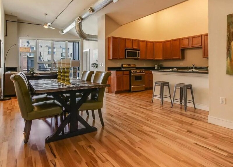 Foto principal - 2441 N Broadway
