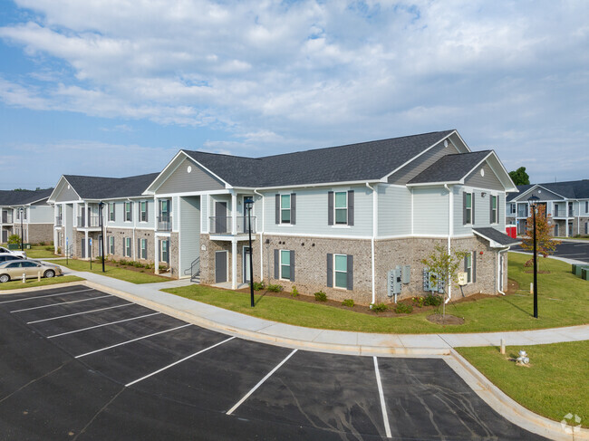 Building Photo - Peaks of Dawson