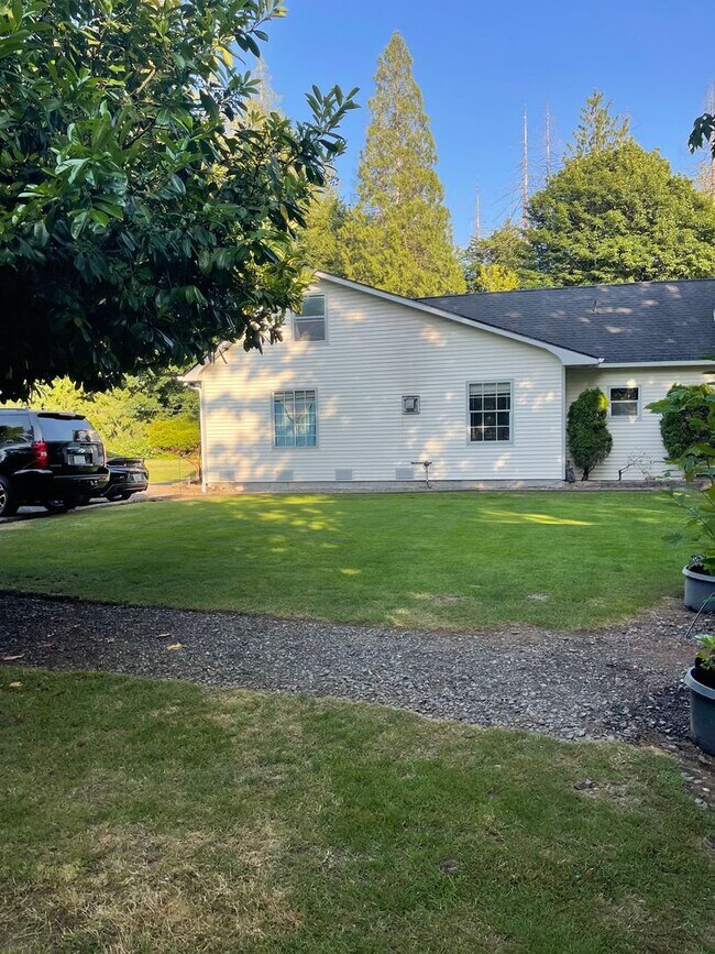 Foto del edificio - Charming 2 Bedroom Home in Granite Falls