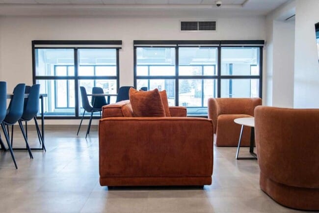 Building Photo - The Pemby