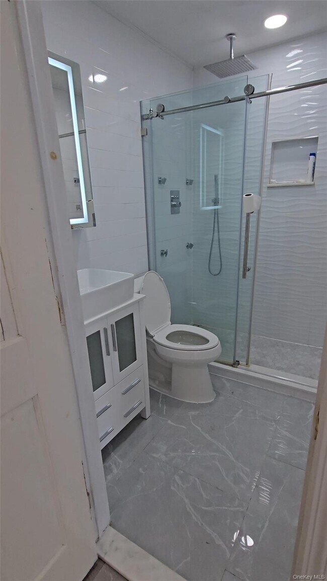 Foto del edificio - 101-25 111th St