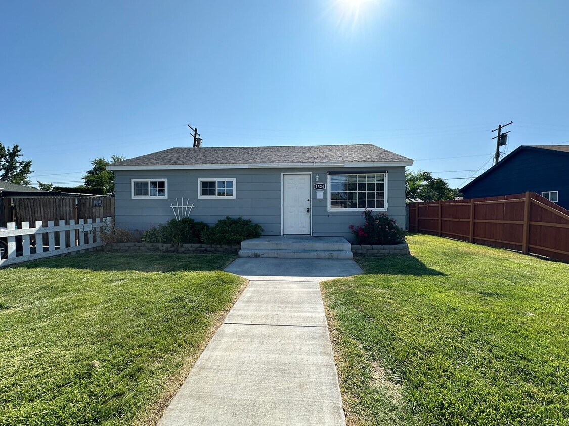 Primary Photo - 3 bed, 2 bath Richland