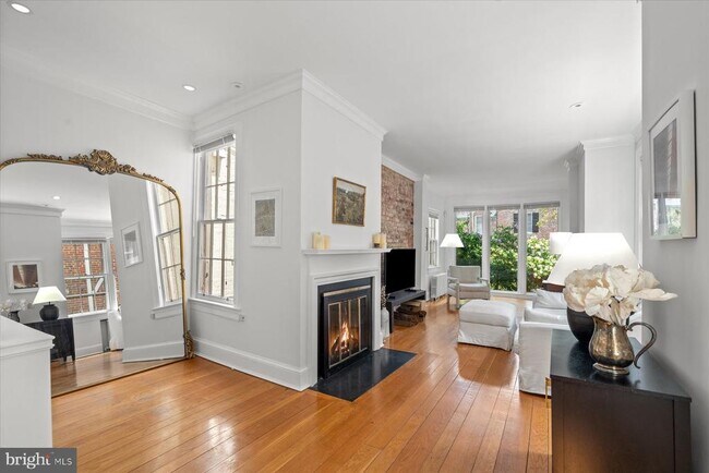 Foto del edificio - 1647 34th St NW