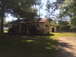 Building Photo - 7799 Admiral Rd