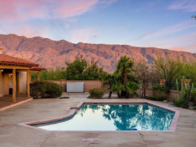 Foto del edificio - 4 bedroom 2.5 Bath