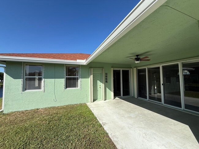 Building Photo - 1168 Hatteras Cir