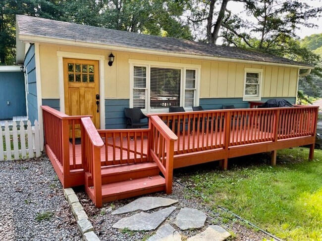 Foto del edificio - Black Mountain Gem Near Lake Tomahawk!