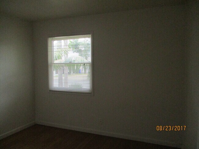 Foto del edificio - 3517 Luna Ave