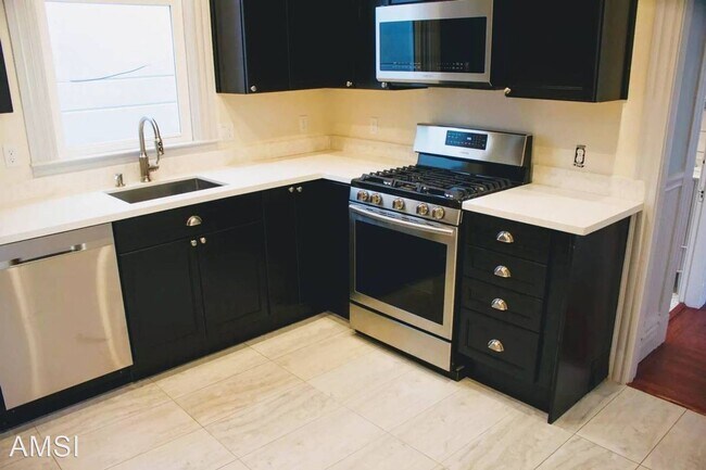 Foto del edificio - 4 br, 1 bath House - 3866 18th street