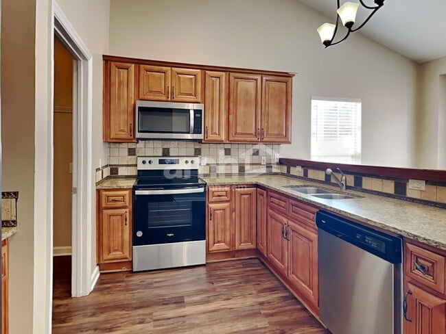 Building Photo - 1200 Nighthawk Ct