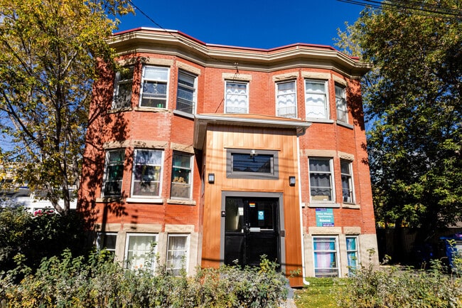 Building Photo - Sibley Mission Apartments