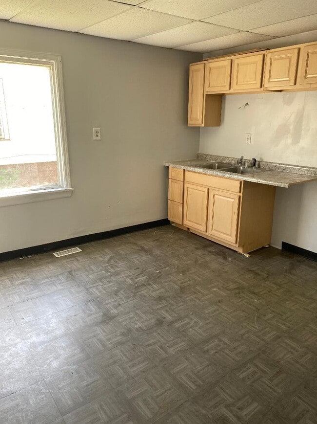 Foto del edificio - 11809 S Lafayette Ave