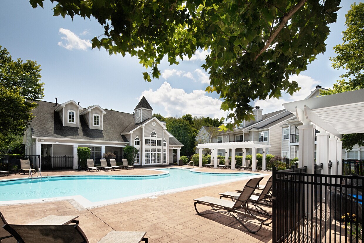 Avalon Wilton on River Road Townhomes for Rent Wilton, CT