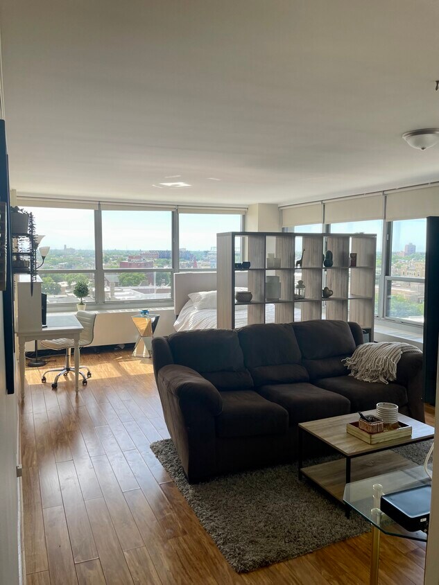 Foto principal - 3550 N Lake Shore Dr