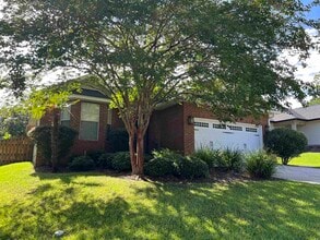Building Photo - 2400 Tippecanoe Ridge