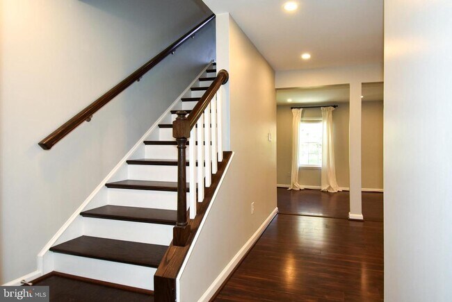 Building Photo - 15913 Yukon Ln