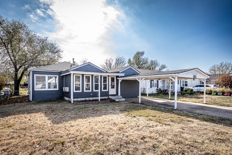 Foto principal - 1904 NW Lake Ave