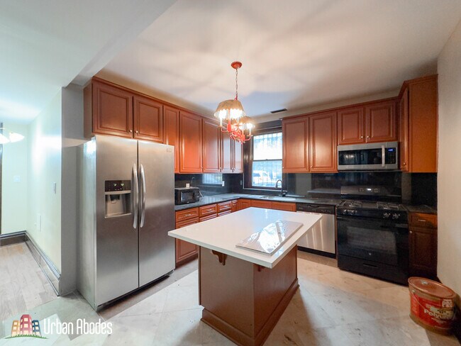 Foto del edificio - 238 S Ashland Ave