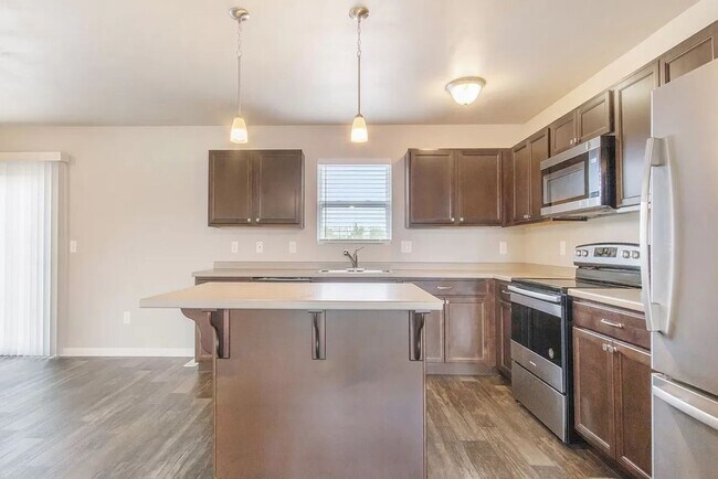 Foto del edificio - Spacious Home for Lease