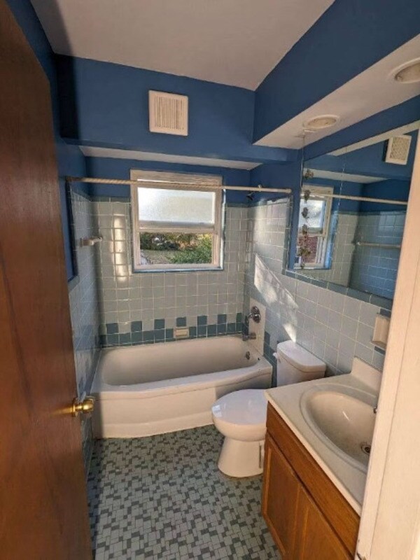 Foto del edificio - 6421 Plainfield Rd