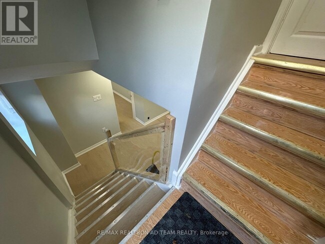 Building Photo - 2365 Bostock Crescent