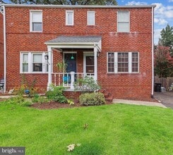 Building Photo - 503 S Veitch St