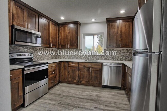 Building Photo - 2 Bed, 1 Bath Home in Hazel Dell
