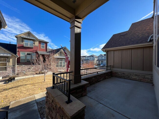 Foto del edificio - Check out this 3/bed 2.5/bath townhome in ...