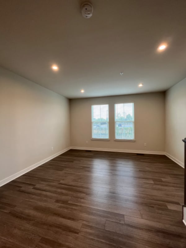 Foto del edificio - 272 Parkwood Ave