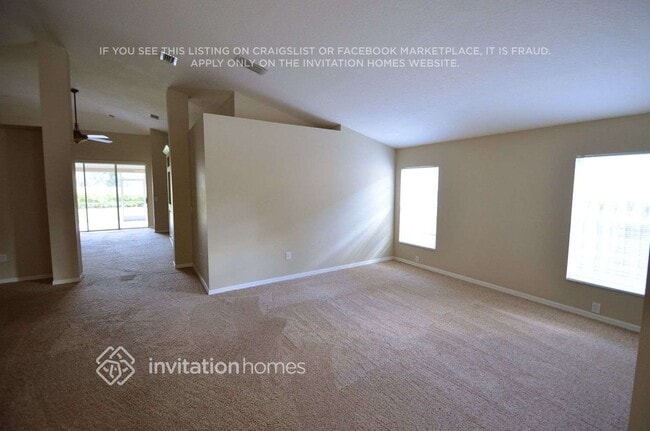 Building Photo - 10547 San Travaso Dr