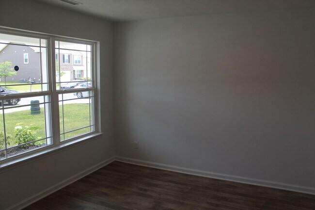 Foto del edificio - Now Available! Newer 4 BR Home in Decatur Schools!