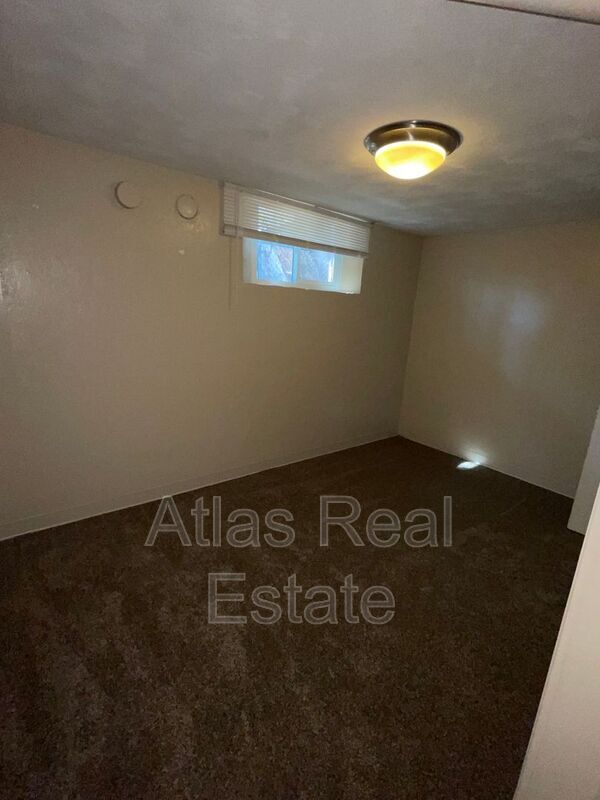 Building Photo - 2650 W 40th Ave