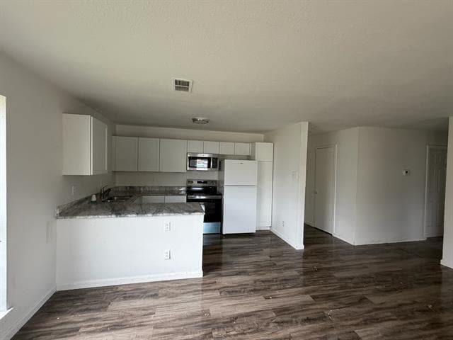 Foto del edificio - 5901 Lake Hubbard Pkwy