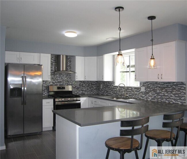 Building Photo - 141 Grantham Dr