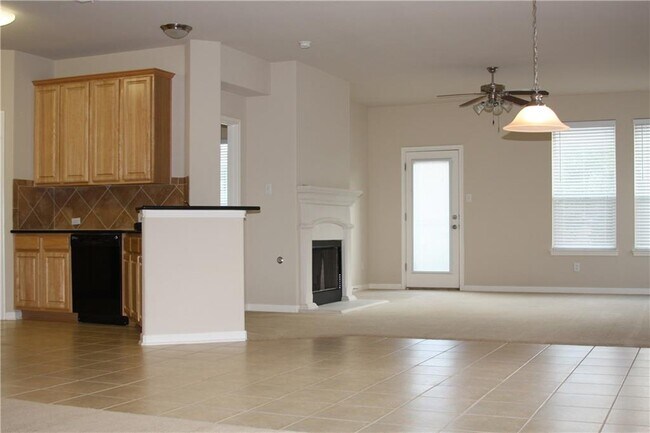 Building Photo - 8016 Levata Dr