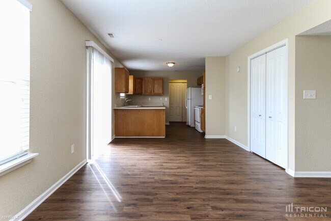 Building Photo - 1745 Perry Commons Blvd
