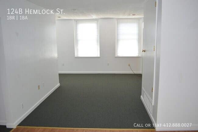Foto del edificio - Large Central Northside 1 bedroom Townhome