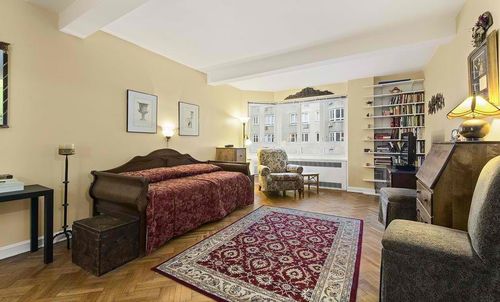 Primary Photo - 338 W 57th St