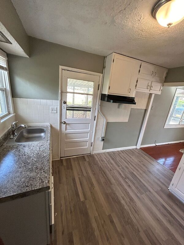 Building Photo - 1201 Northdale Ave