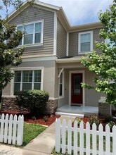 Building Photo - 11124 Great Neck Rd