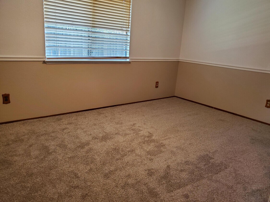 Primary Photo - 2092 Pebble Beach Dr