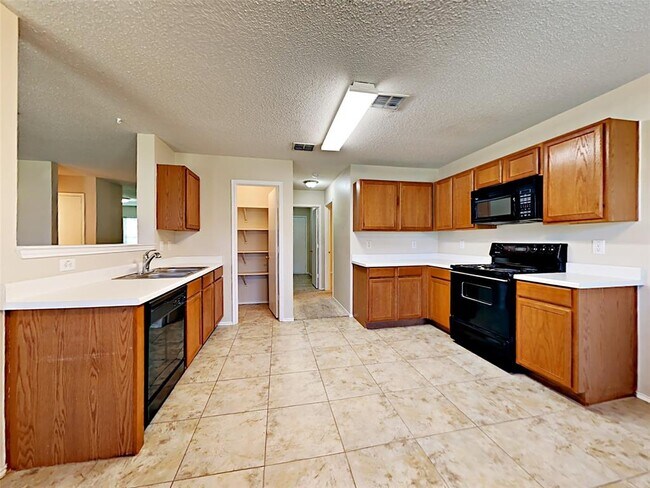 Building Photo - 16100 Blanco Ln
